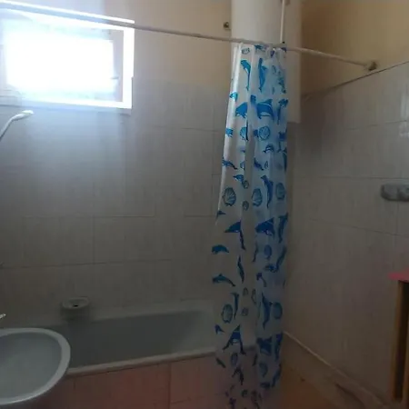 Akhilleus Vendeghaz بيت ضيافة