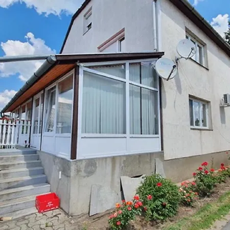 Akhilleus Vendeghaz Guest house *