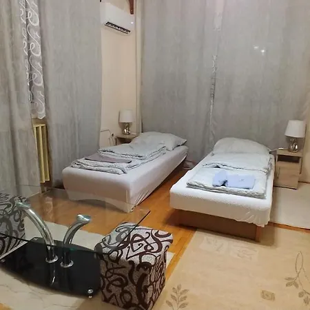 Akhilleus Vendeghaz *